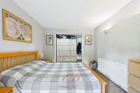CAM05148G0-PR0074-STILL017.jpg