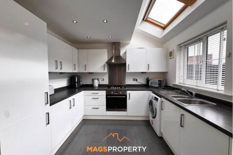 Fitted Kitchen