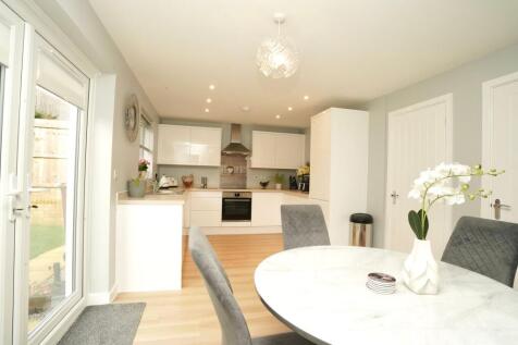 Family Kitchen Dining Room