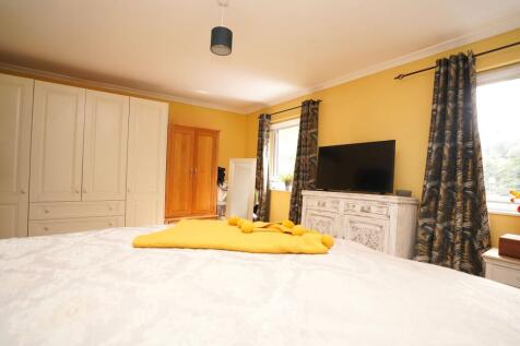 Ground Floor Guest Bedroom (Bedroom Three)