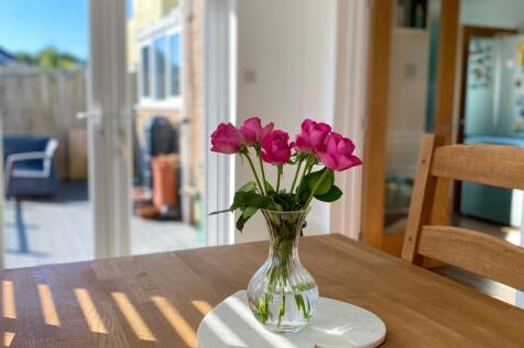 Open Plan Family Living And Dining Room