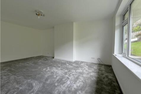 Sitting/dining room