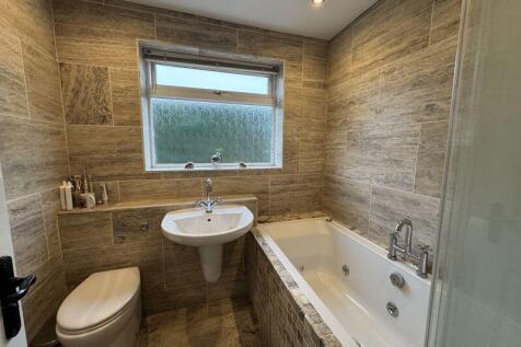 Family bathroom
