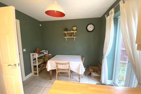 Shared dining area 