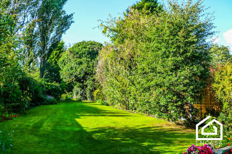 Eastcote Close-20