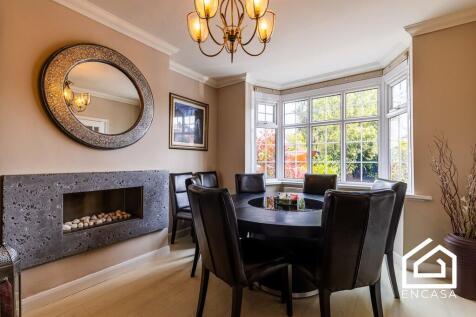 Dovehouse Lane-1