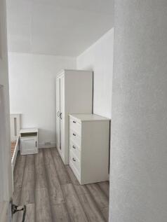 IMG-20250826-WA00...
