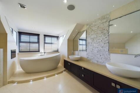 Primary En-Suite
