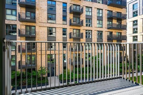 AZURE APARTMENTS, 11 (13).jpg