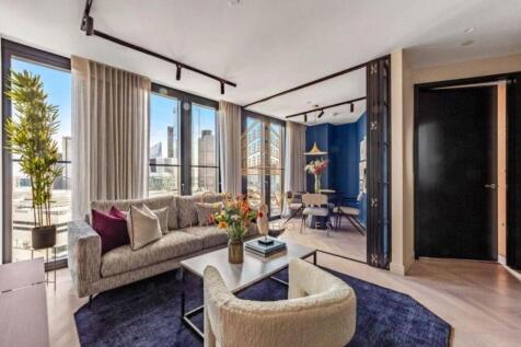One Crown Place, 20N3031.jpg