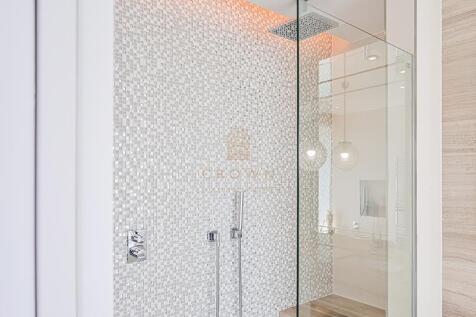 24 SUGAR QUAY   (1).jpg