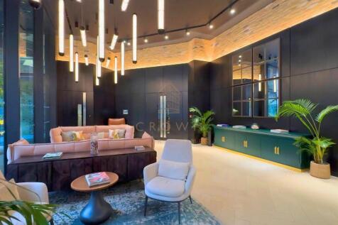 One Crown Place - concierge, N1301.jpg