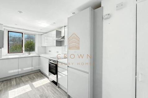 Martlesham Road, 2057 (4).jpg