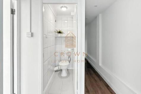 Martlesham Road, 2057 (7).jpg