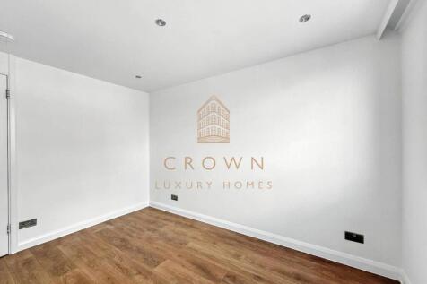 Martlesham Road, 2057 (12).jpg