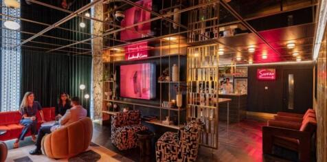 66a26cffa0a0e7d90c6b17fe_amenities-cinema-2-2x-105