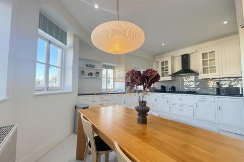 Holland Park Apartment, 71 (10).jpg