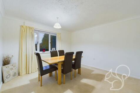 Dining Room/Bedroom
