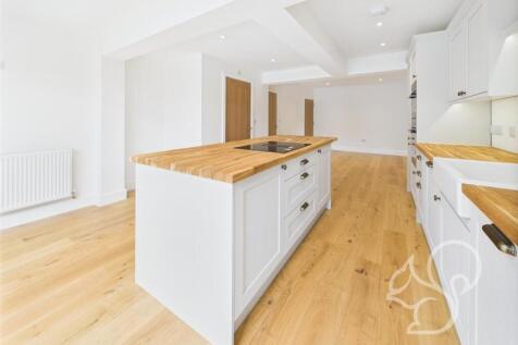 Open Plan Kitchen/Family Room