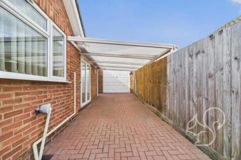 Carport &amp; Garage