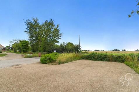 Views &amp; Parking Area