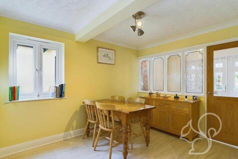 Breakfast Room