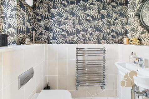 Ground Floor Cloakroom