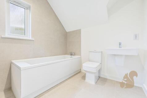 Plot 5 - Oakfields - En Suite .jpg