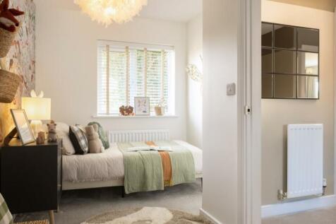 Dandara - The Russetts - The Osbourne, Home 17