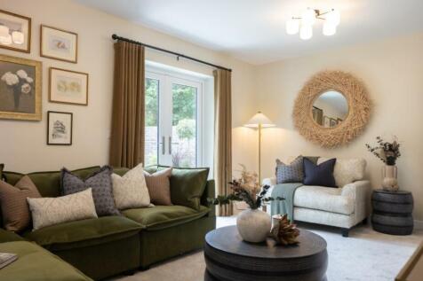 Dandara - The Russetts - The Osbourne, Home 17