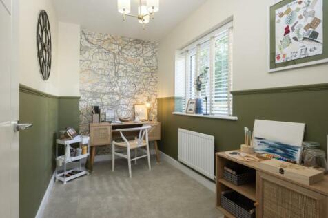 Dandara - The Russetts - The Osbourne, Home 17