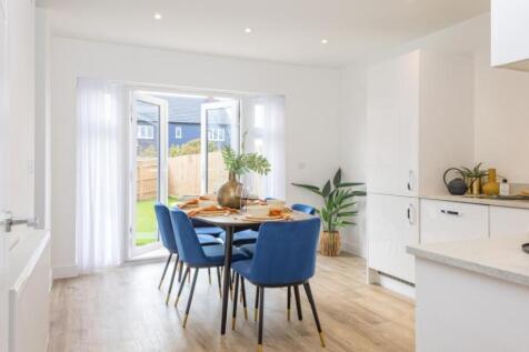 Dandara - The Russetts - The Charleston, Home 36