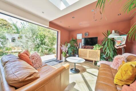Property Image 11
