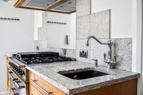 Open Plan Kitchen - Snug Room