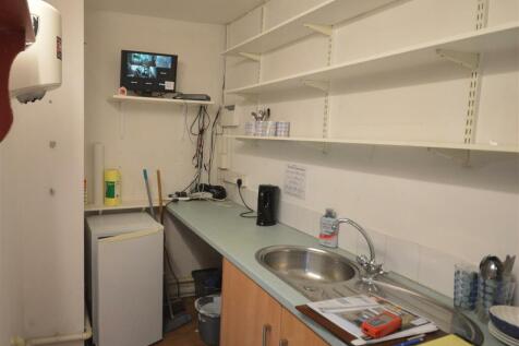 KITCHENETTE