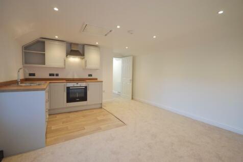 FLAT LOUNGE KITCHEN