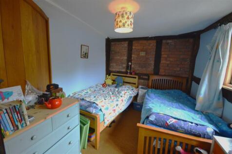 BEDROOM 2 FLAT