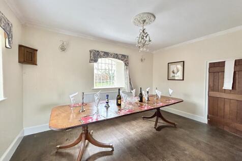 DINING ROOM