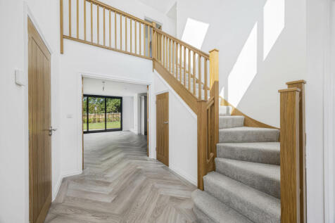 RECEPTION HALLWAY