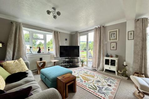 Living Room 4