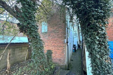 REAR ELEVATION
