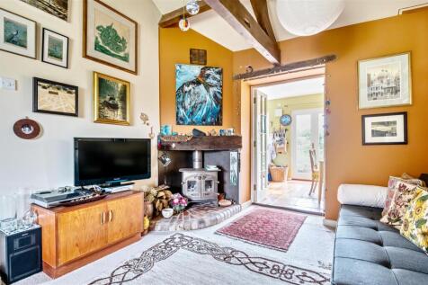LIVING ROOM 3