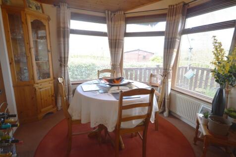DINING AREA.JPG