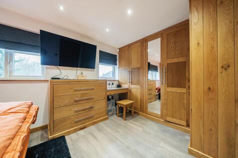 Master Bedroom 1