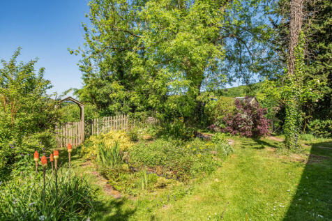 GARDEN POND