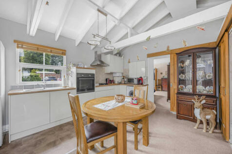 ANNEXE KITCHEN/DINER