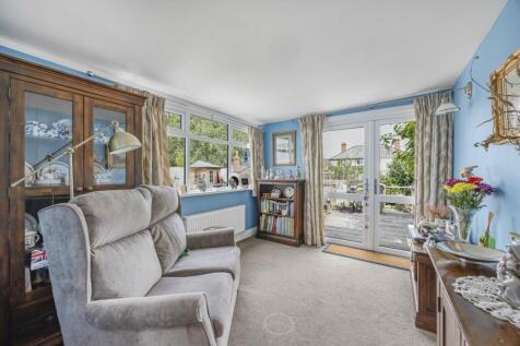 ANNEXE CURRENT LIVING ROOM/BEDROOM