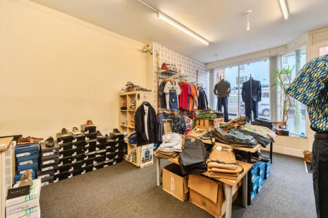 1348874-5-68c802fe0a294