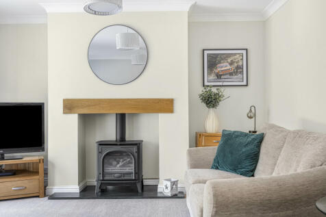 FIREPLACE/GAS FIRE
