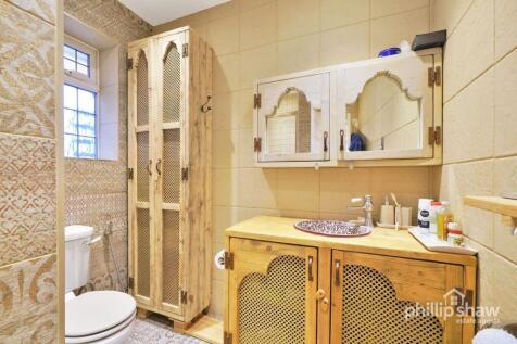 Shower Room 1
